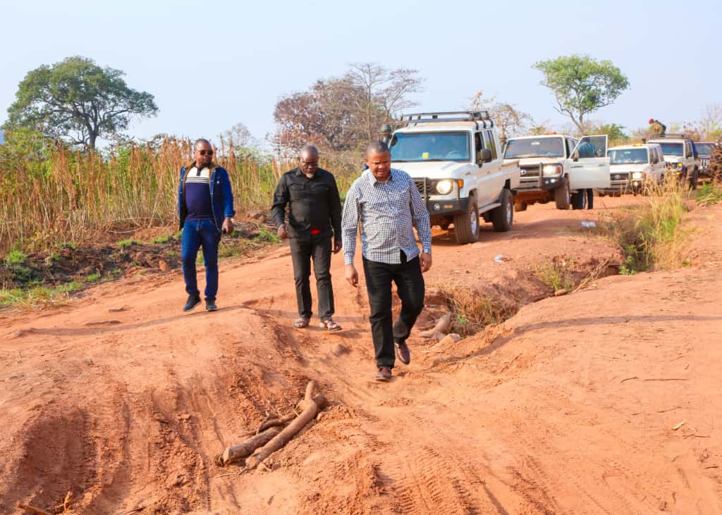 Le Gouverneur intérimaire a inspecté la route nationale numéro 5