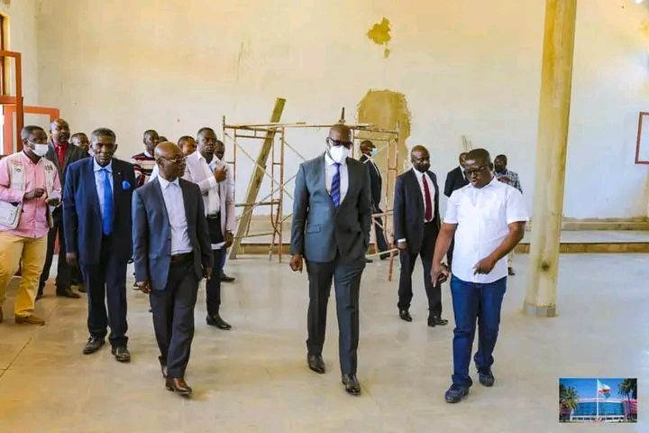 Construction de nouveaux Auditoires par le Gouverneur Jacques Kyabula Katwe dans l'enceinte de l'institut superieur des statistiques