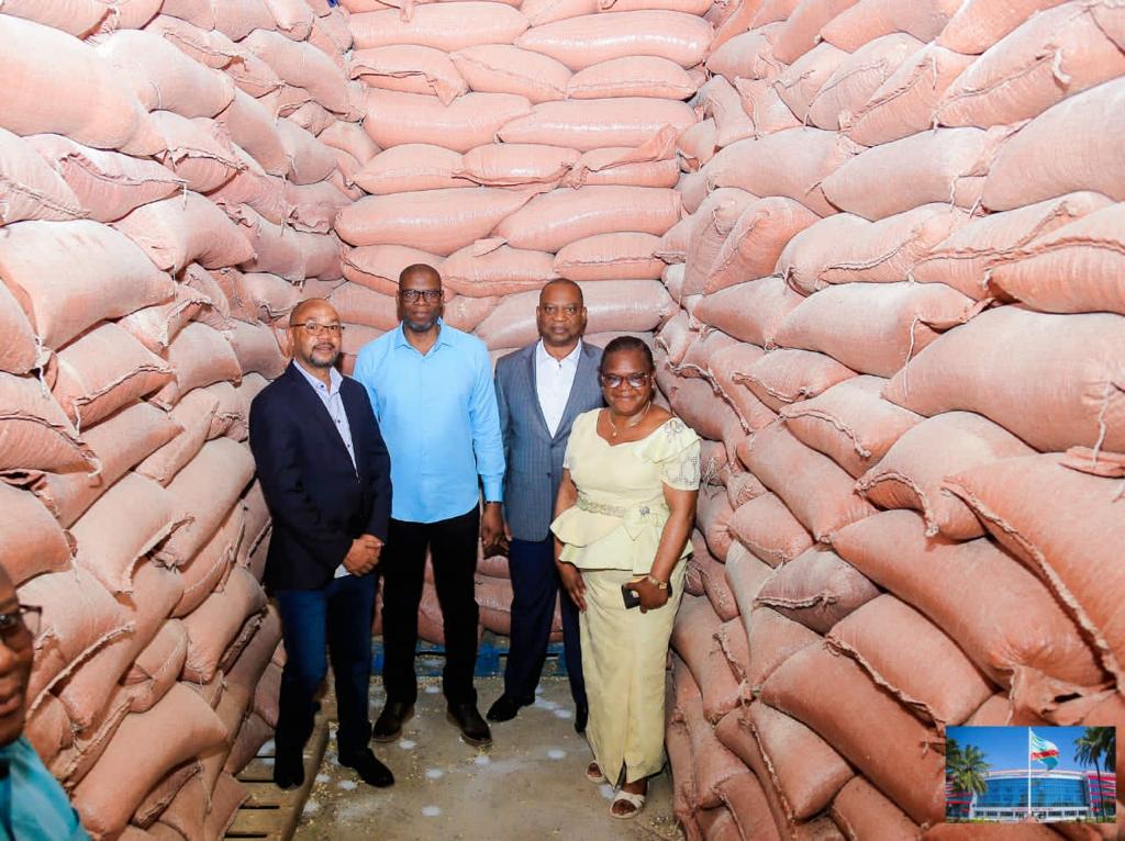 Le Gouverneur du Haut-Katanga  Jacques Kyabula Katwe lutte contre la flambée du prix de la farine de maïs