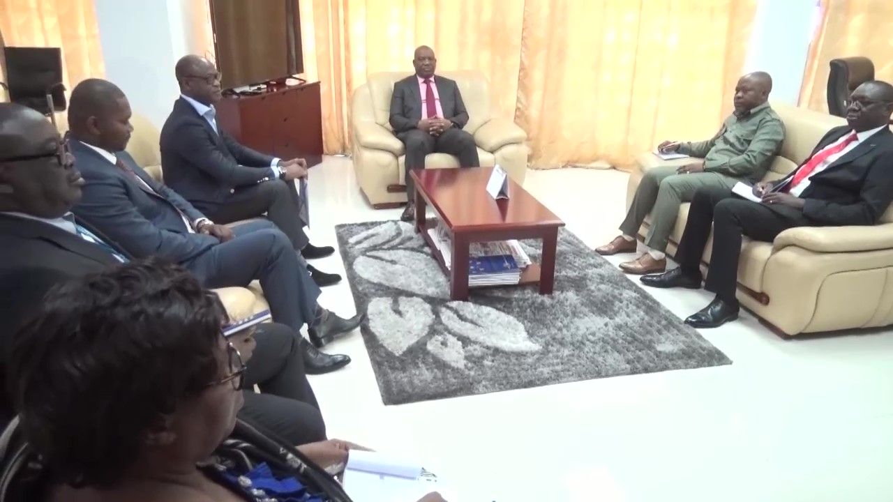 Entrevue entre le Vice-gouverneur du Haut-Katanga et les organismes du Système des Nations-Unies