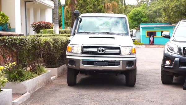 Le Gouverneur Jacques Kyabula Katwe dote la ville de Likasi du matériel roulant pour la campagne de vaccination
