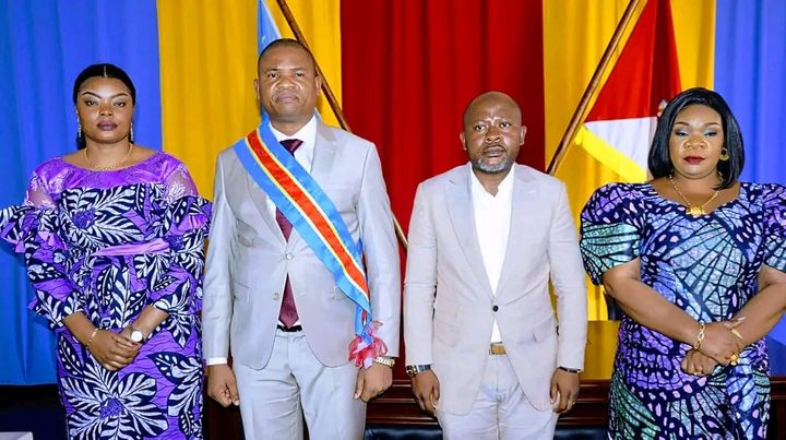 Le Ministre Provincial de l’Intérieur supervise la remise et reprise entre le Maire sortant et entrant de Lubumbashi