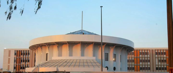 Hémicycle du Haut Katanga, visite guidée  du caucus des députés nationaux