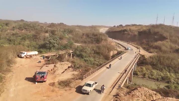 Asphaltage de la route Likasi / Kilela Balanda, le Gouverneur visite ce vaste chantier