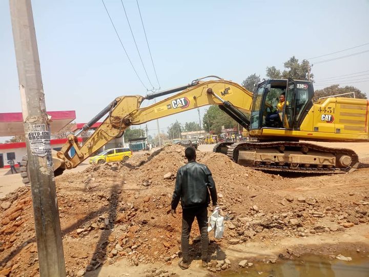 Les travaux de voirie se poursuivent normalement à Lubumbashi