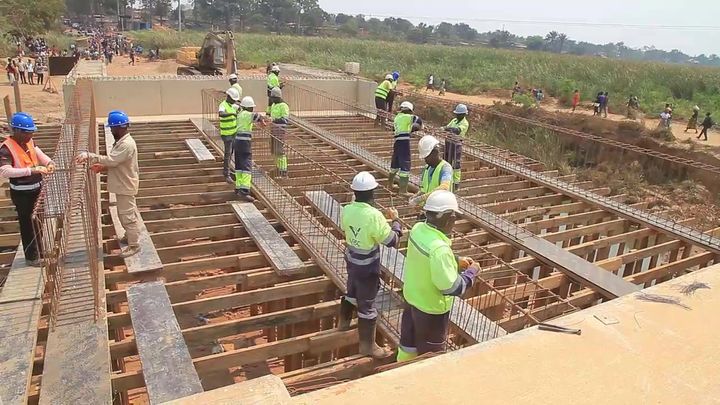 Le Gouverneur ai en visite d'inspection de quelques chantiers de Lubumbashi